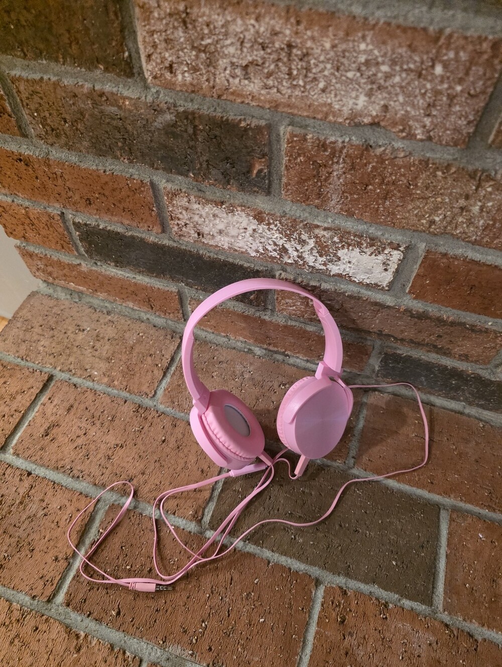 Girl's Pink Headphones